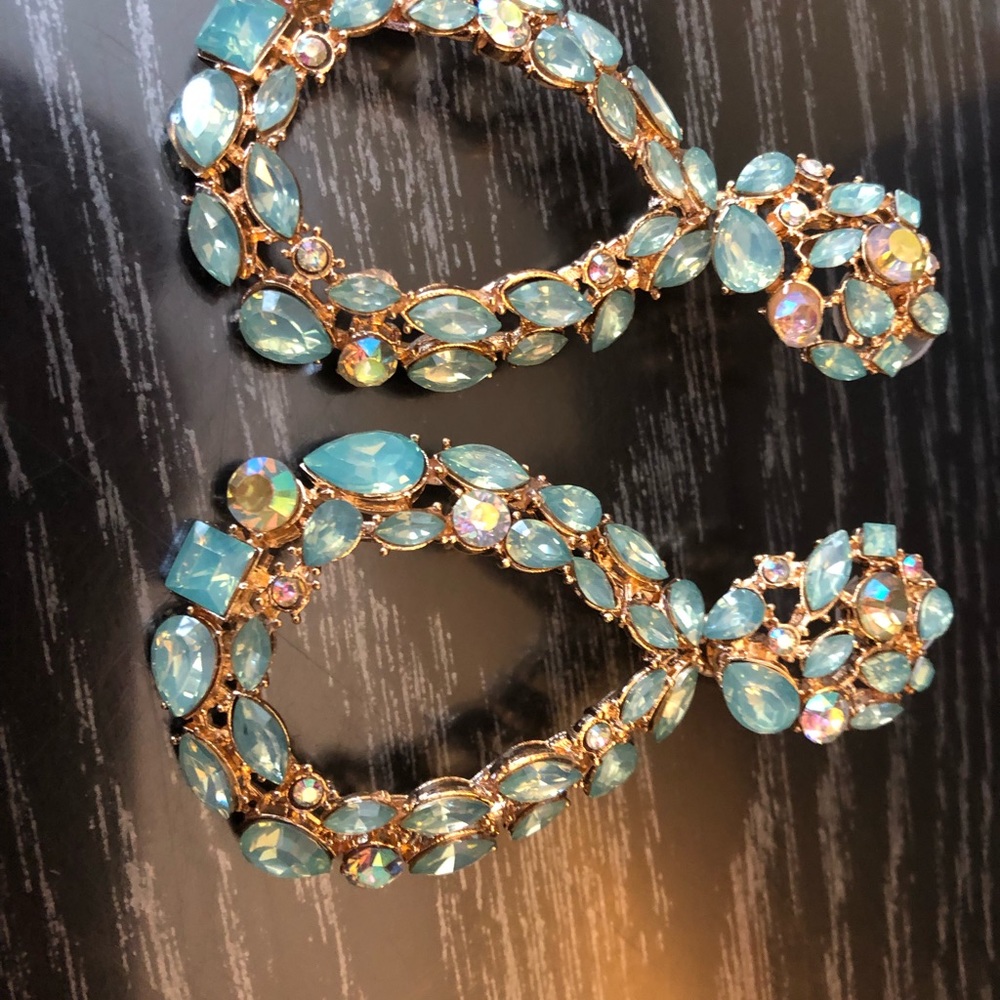 Gorgeous mint green crystal chandelier Earrings